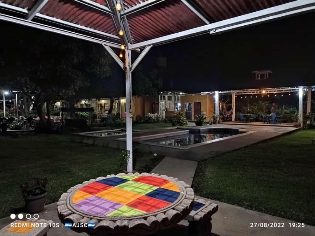 Hostal Nathaly Moyogalpa Zewnętrze zdjęcie