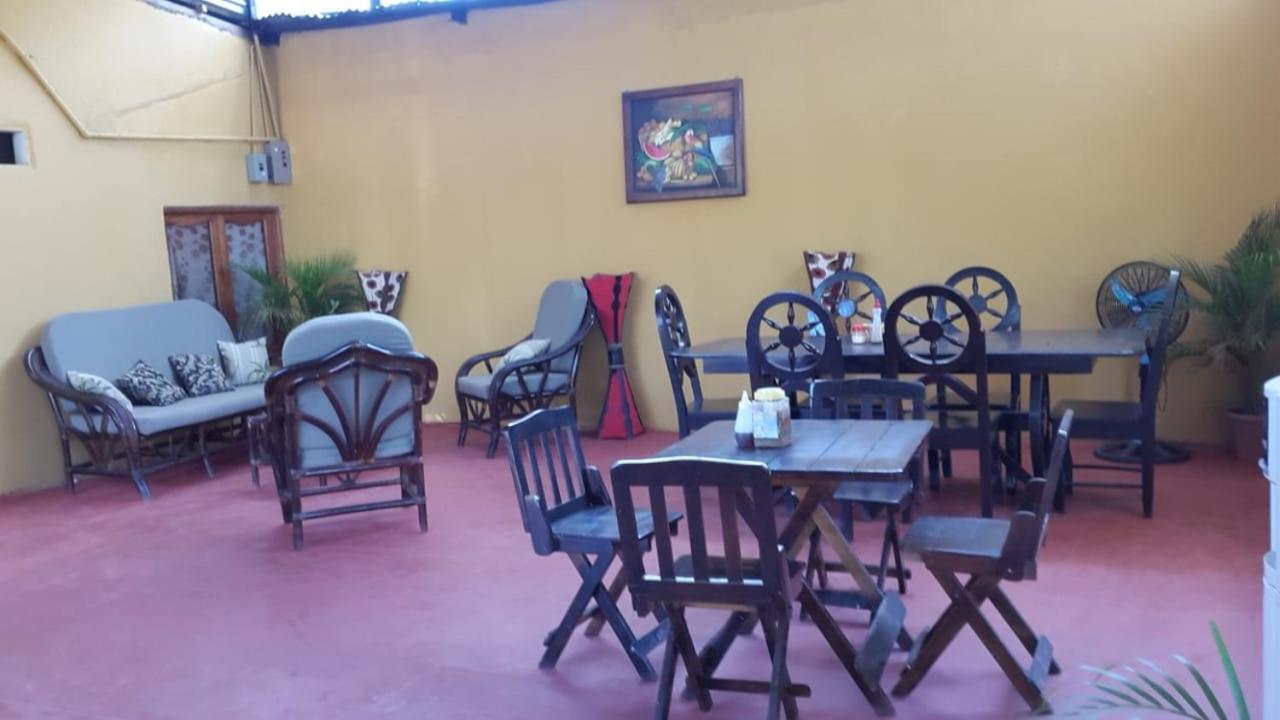 Hostal Nathaly Moyogalpa Zewnętrze zdjęcie